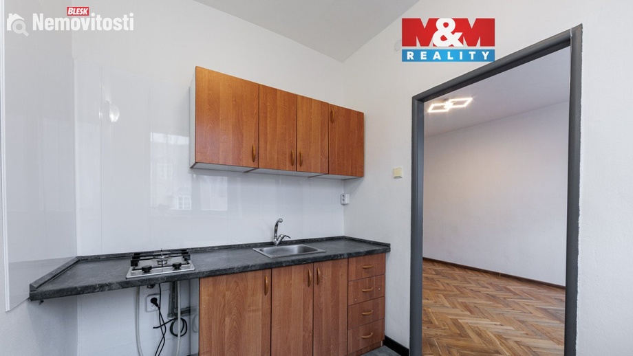 Pronájem bytu 1+1 30 m², Cheb