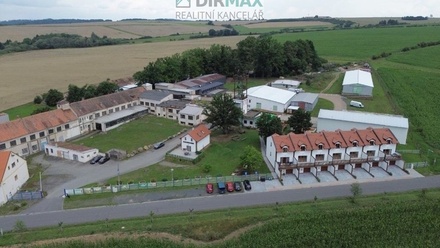 Pronájem skladu 1 000 m², Spálené Poříčí