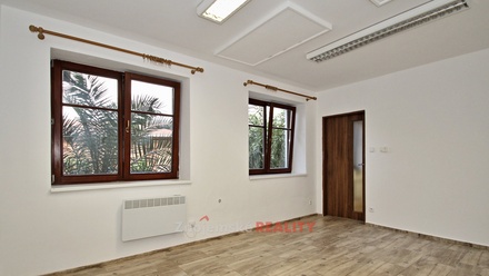 Pronájem kanceláře 35 m², Znojmo