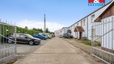 Prodej výrobního prostoru 2 882 m², Štětí