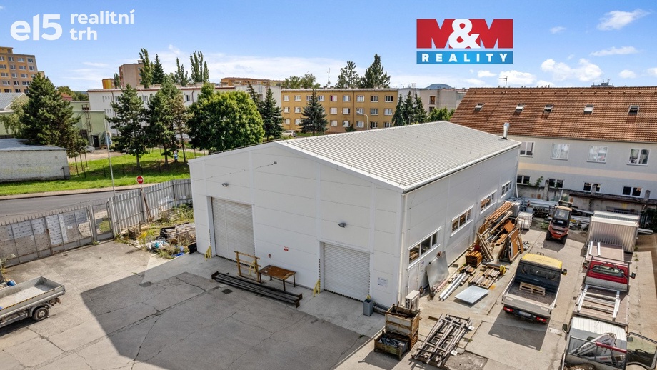 Prodej výrobního prostoru 2 882 m², Štětí