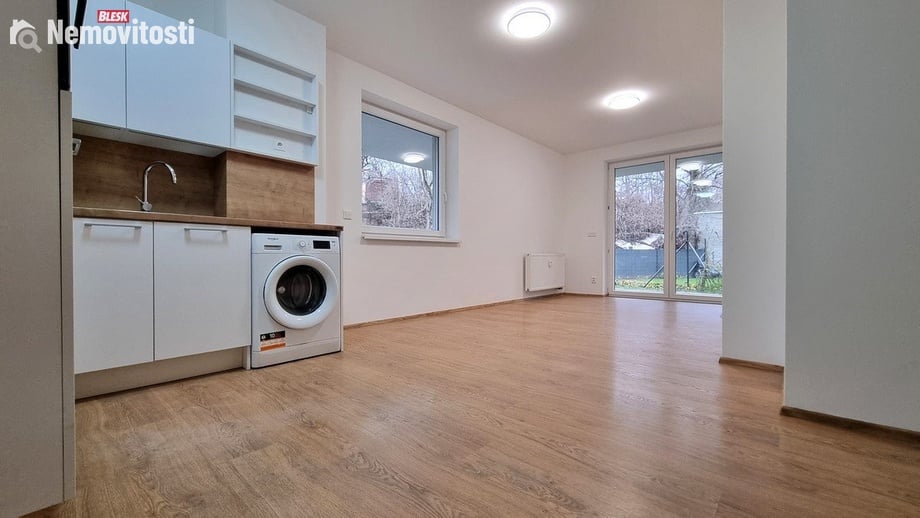 Pronájem bytu 1+kk 31 m², Brno - Husovice
