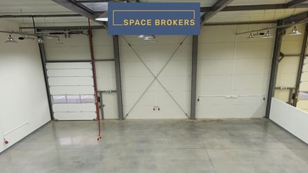 Pronájem skladu 540 m², Zápy