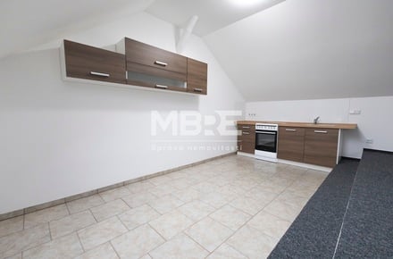 Pronájem bytu 2+kk 52 m², Opava