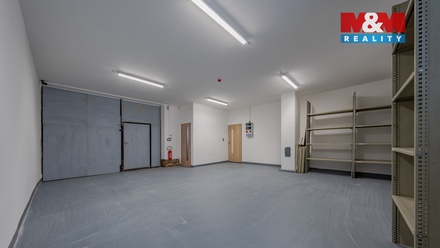 Pronájem skladu 256 m², Zubří