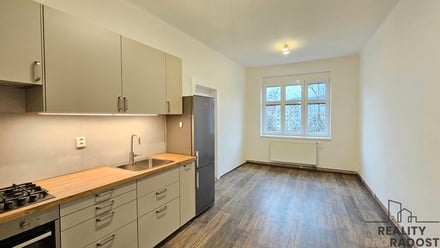 Pronájem bytu 2+kk 50 m², Praha 9