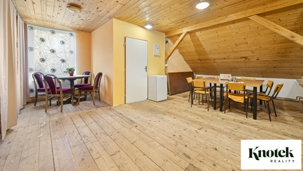 Prodej kanceláře 479 m², Račice-Pístovice