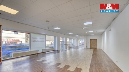 Prodej obchodního prostoru 401 m², Praha 22