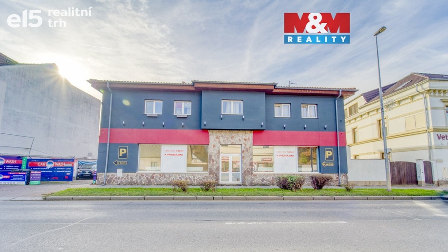 Prodej obchodního prostoru 401 m², Praha 22