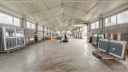 Pronájem skladu 559 m², Vysoké Veselí