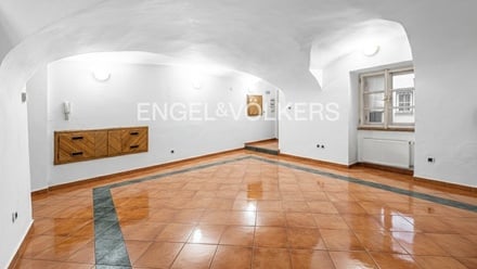 Prodej komerční nemovitosti 152 m², Praha - Malá Strana