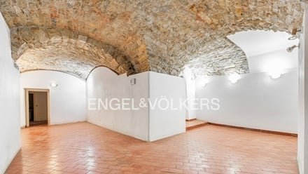 Prodej komerční nemovitosti 152 m², Praha - Malá Strana