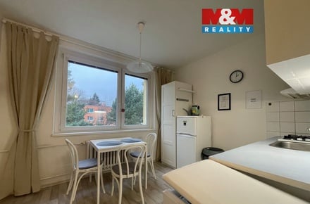 Pronájem bytu 1+1 38 m², Brno-Bystrc