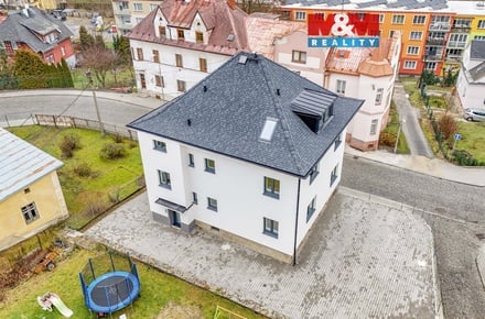 Prodej činžovního domu 218 m², Luby