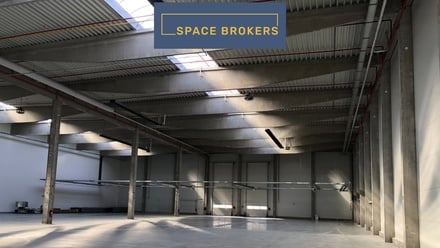 Pronájem skladu 4 500 m², Lázně Toušeň