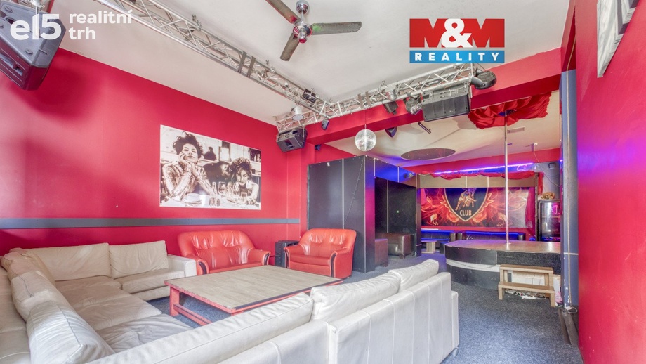 Pronájem obchodního prostoru 185 m², Plzeň 3