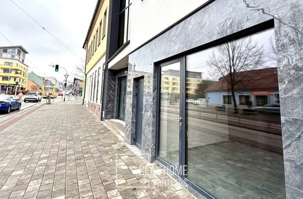 Prodej obchodního prostoru 200 m², Brno - Židenice