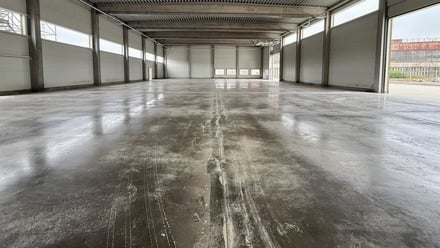 Pronájem skladu 1 458 m², Praha