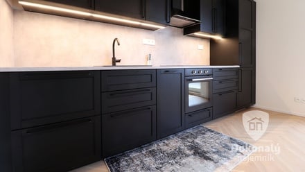 Pronájem bytu 2+kk 75 m², Praha - Karlín