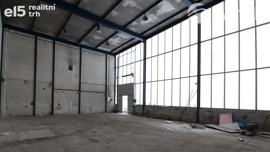 Pronájem skladu 53 m², Kuřim