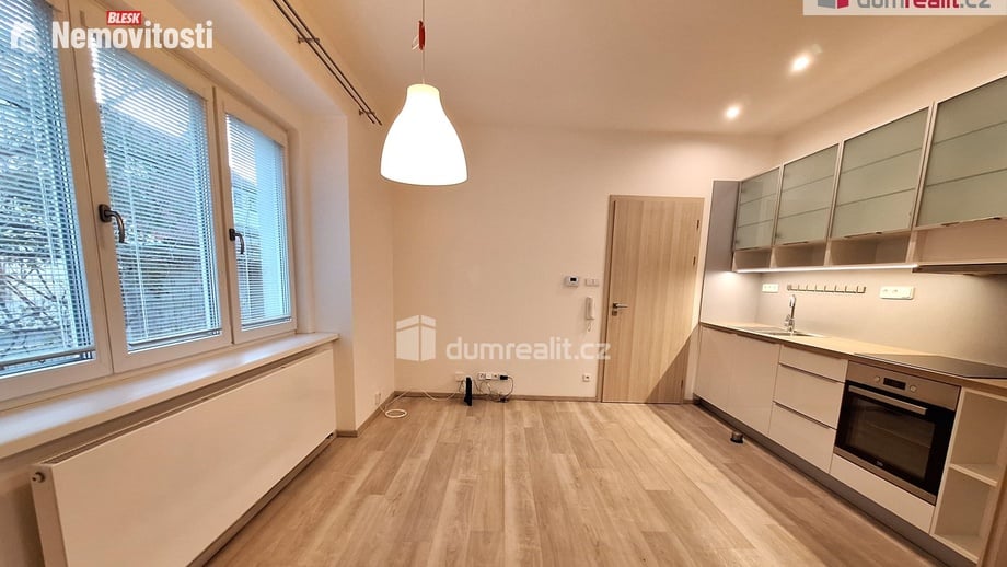 Pronájem bytu 2+kk 36 m², Praha 4