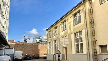 Pronájem kanceláře 38 m², Praha - Holešovice