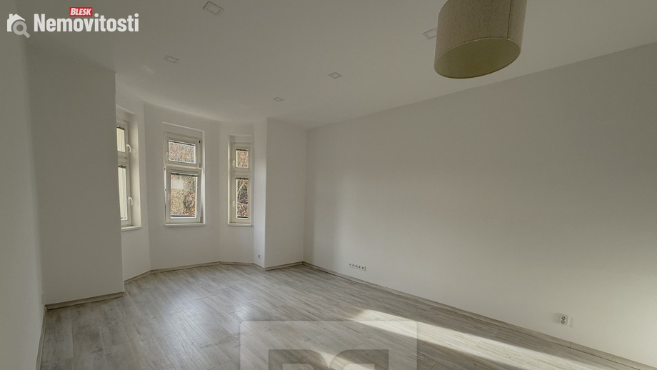 Pronájem bytu 2+1 53 m², Praha - Košíře