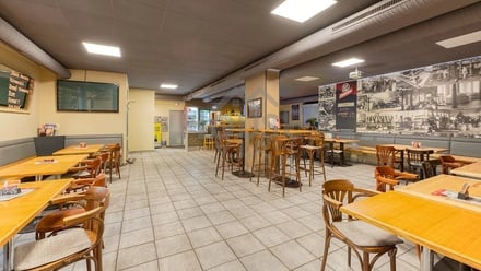 Prodej restaurace 295 m², Praha - Kobylisy