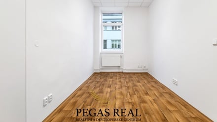 Pronájem kanceláře 92 m², Brno - Trnitá