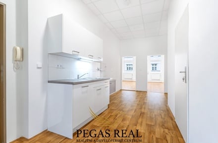 Pronájem kanceláře 92 m², Brno - Trnitá