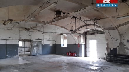 Pronájem zemědělského objektu 379 m², Lešná