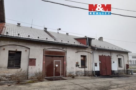 Pronájem zemědělského objektu 379 m², Lešná