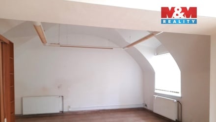 Pronájem zemědělského objektu 220 m², Lešná