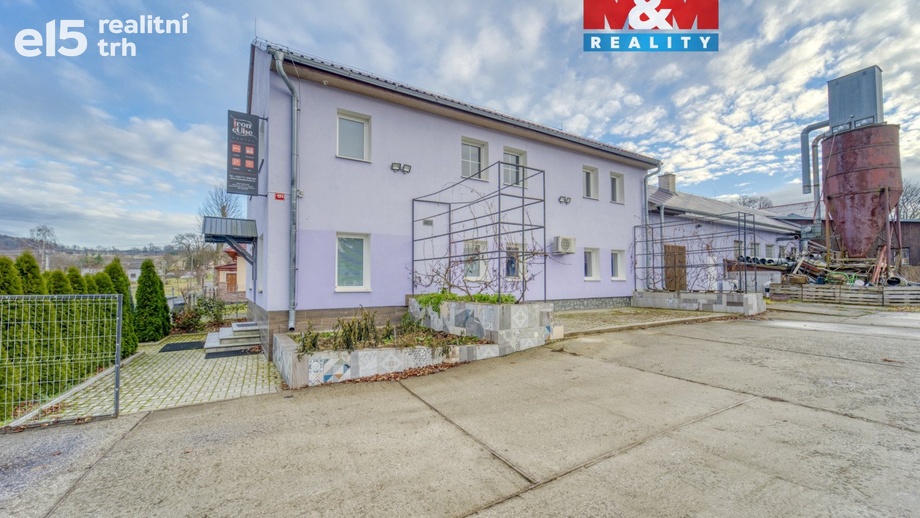 Prodej obchodního prostoru 216 m², Stružná