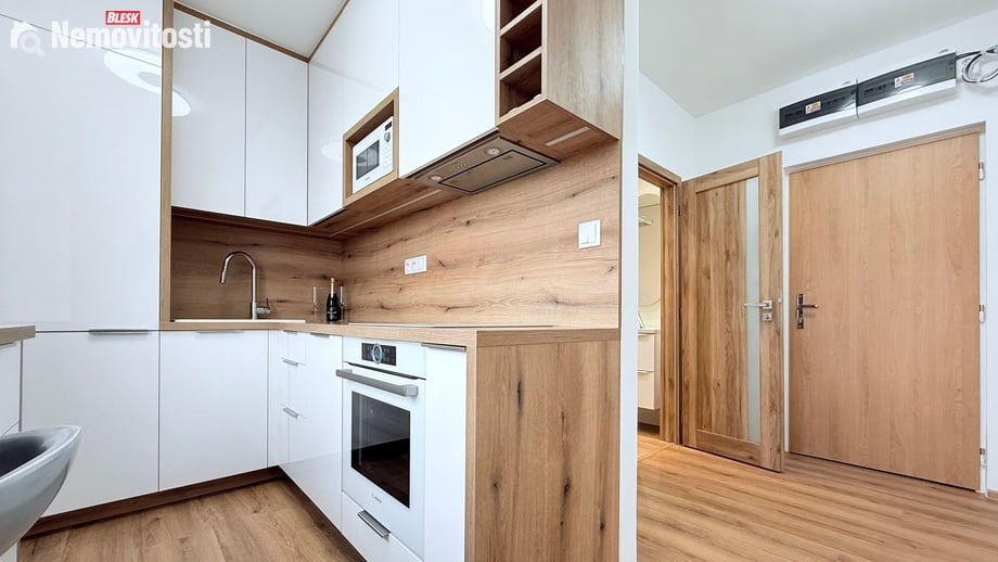 Prodej bytu 1+1 28 m², Karviná - Hranice