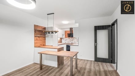 Pronájem bytu 2+kk 56 m², Praha - Košíře
