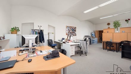 Pronájem kanceláře 140 m², Pardubice I