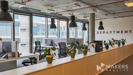 Pronájem kanceláře 354 m², Praha - Holešovice