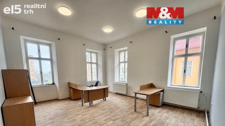 Prodej kanceláře 124 m², Chomutov