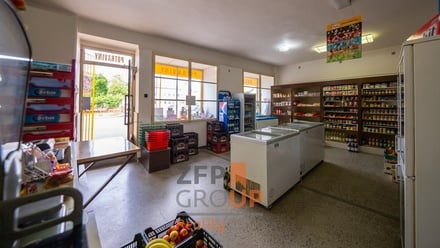 Prodej obchodního prostoru 470 m², Šatov