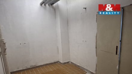 Pronájem skladu 12 m², Plzeň 4