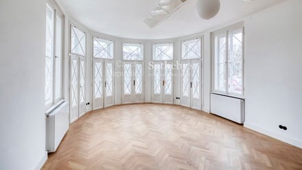 Pronájem kanceláře 600 m², Praha