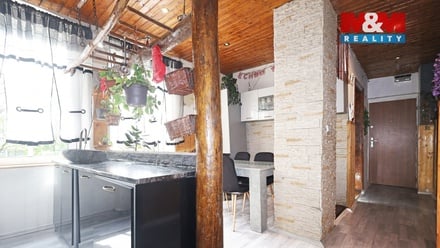 Prodej činžovního domu 190 m², Nejdek