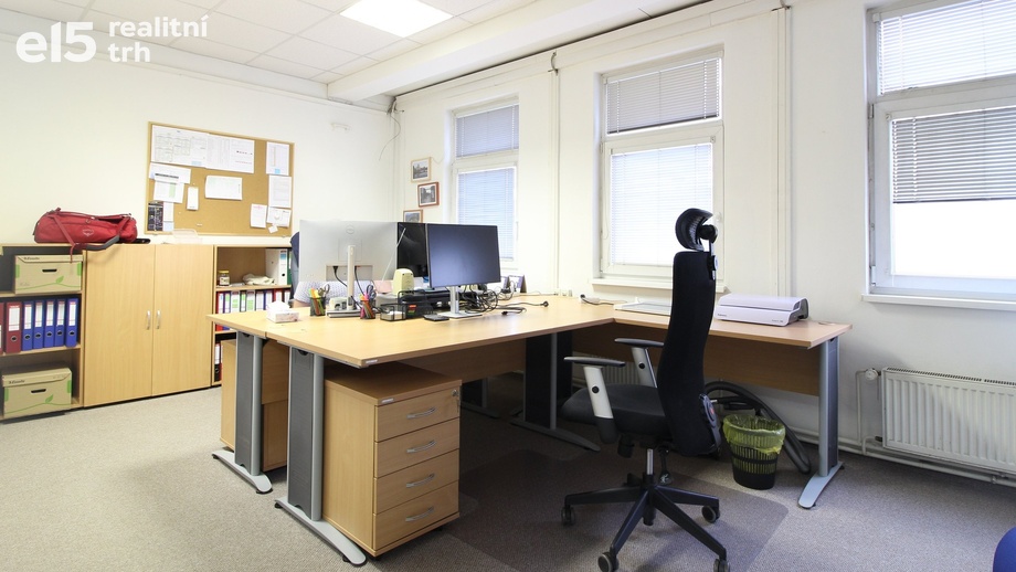 Pronájem kanceláře 235 m², Brno-jih