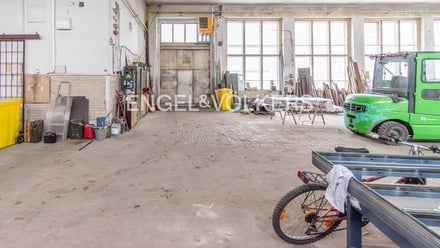 Pronájem skladu 407 m², Panenské Břežany