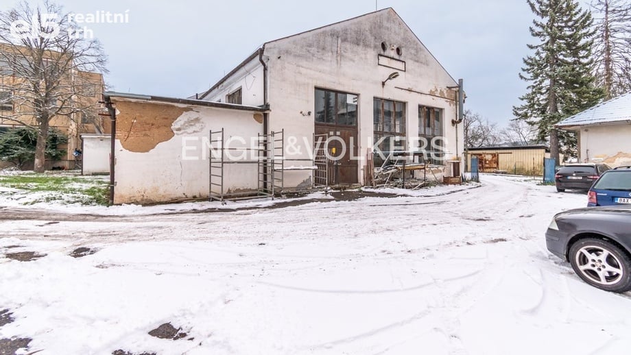 Pronájem skladu 407 m², Panenské Břežany