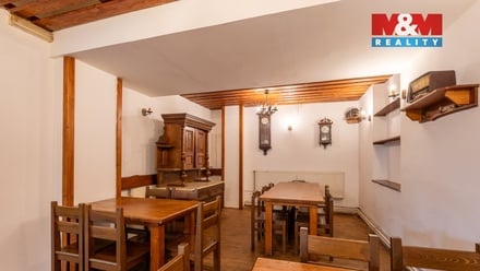 Prodej nemovitosti pro ubytování 750 m², Úštěk