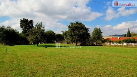 Prodej stavebního pozemku 1 025 m², Psárov