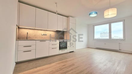 Prodej bytu 4+kk 72 m², Praha - Troja
