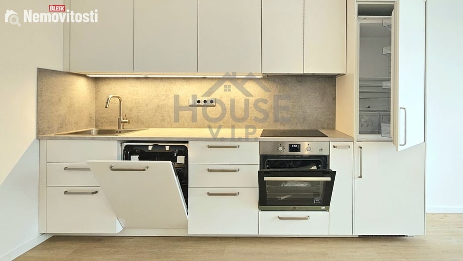 Prodej bytu 4+kk 72 m², Praha - Troja